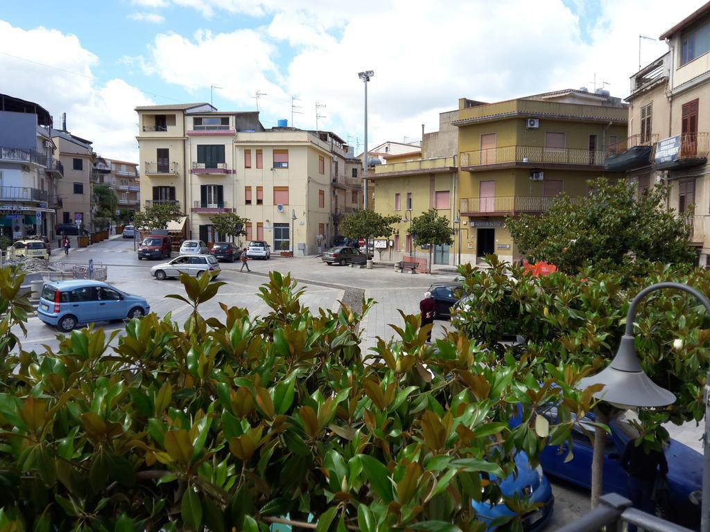 Casa Eleonora Apartment Campofelice Di Roccella Exterior photo