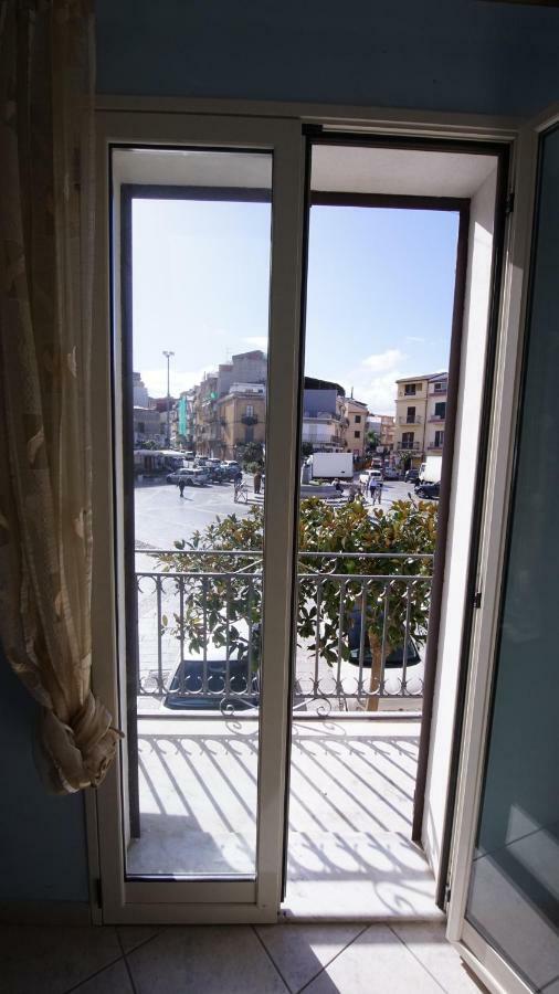 Casa Eleonora Apartment Campofelice Di Roccella Exterior photo